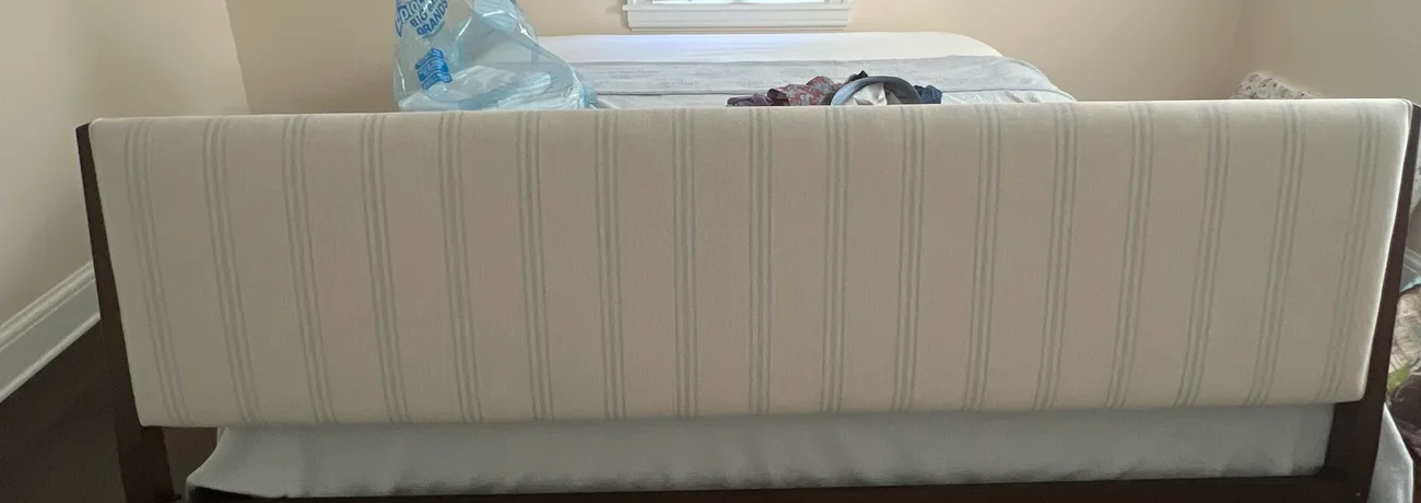 Mid-century daybed in sage-stripe cream weave